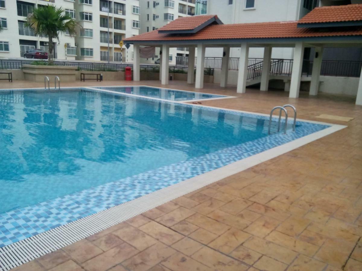 Homestay Puncak Alam Residensi Allamanda Bandar Puncak Alam Экстерьер фото